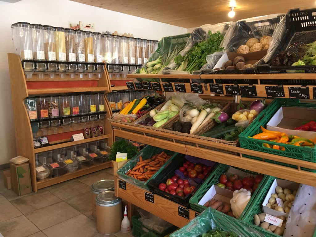 Intérieur du magasin Le Sureau