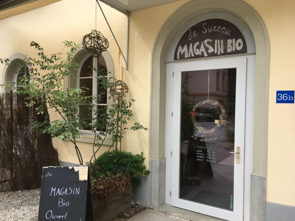 Intérieur du magasin Le Sureau